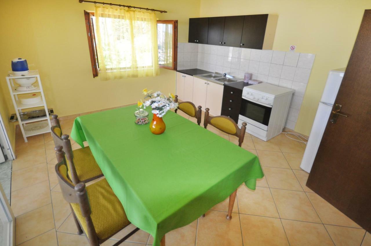 Apartamento Almissa Omiš Exterior foto